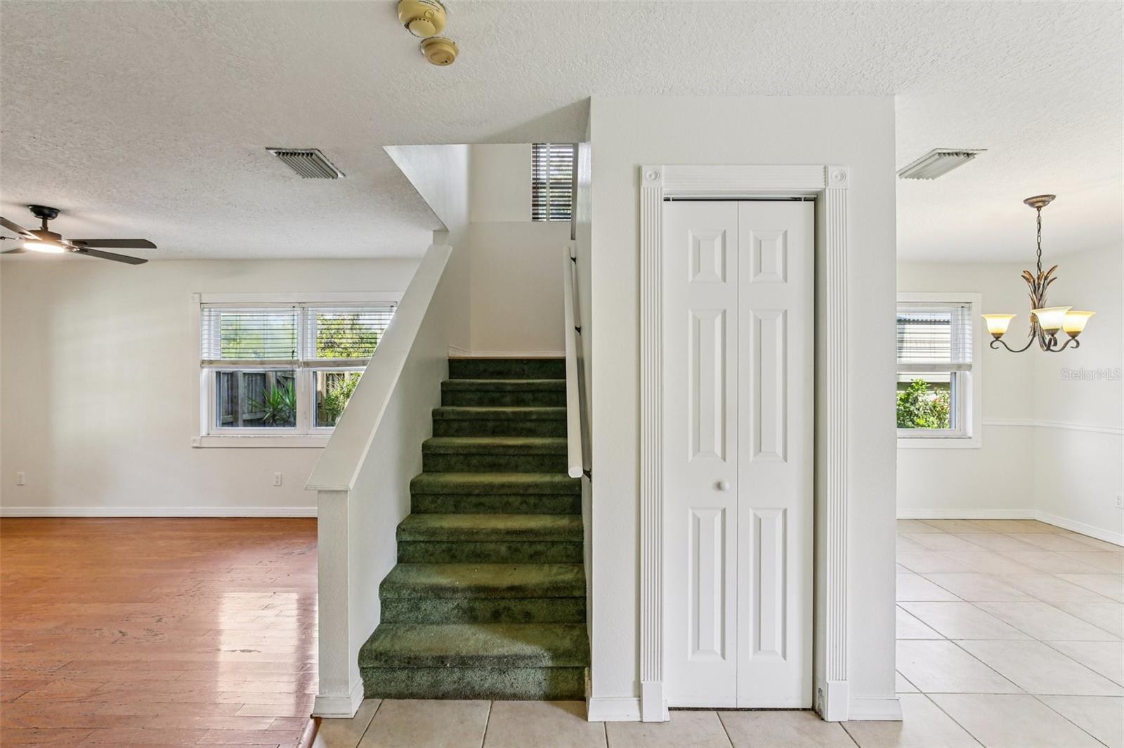 Image 10 of 28 For 808 Franklin Circle