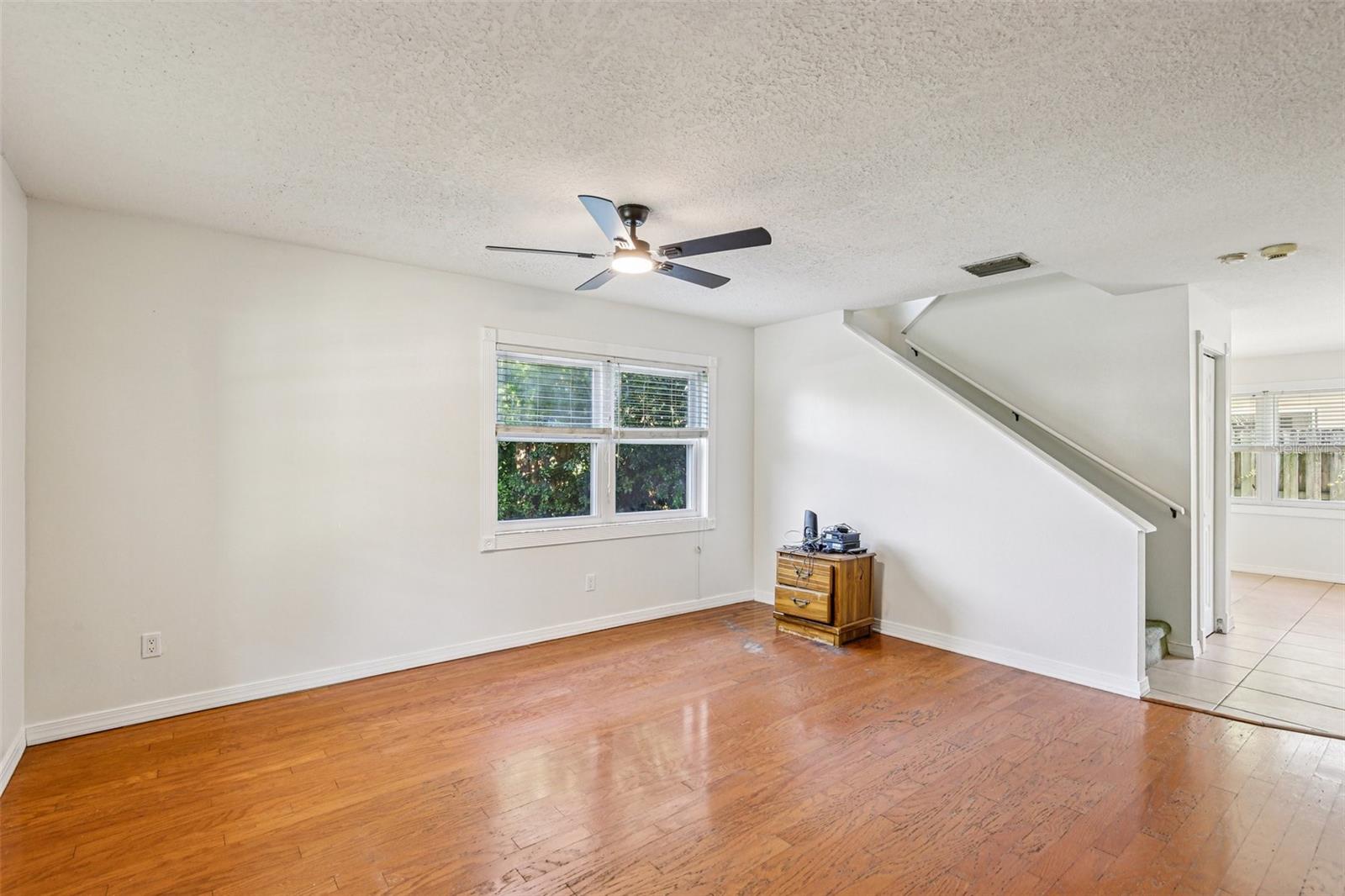 Image 9 of 28 For 808 Franklin Circle