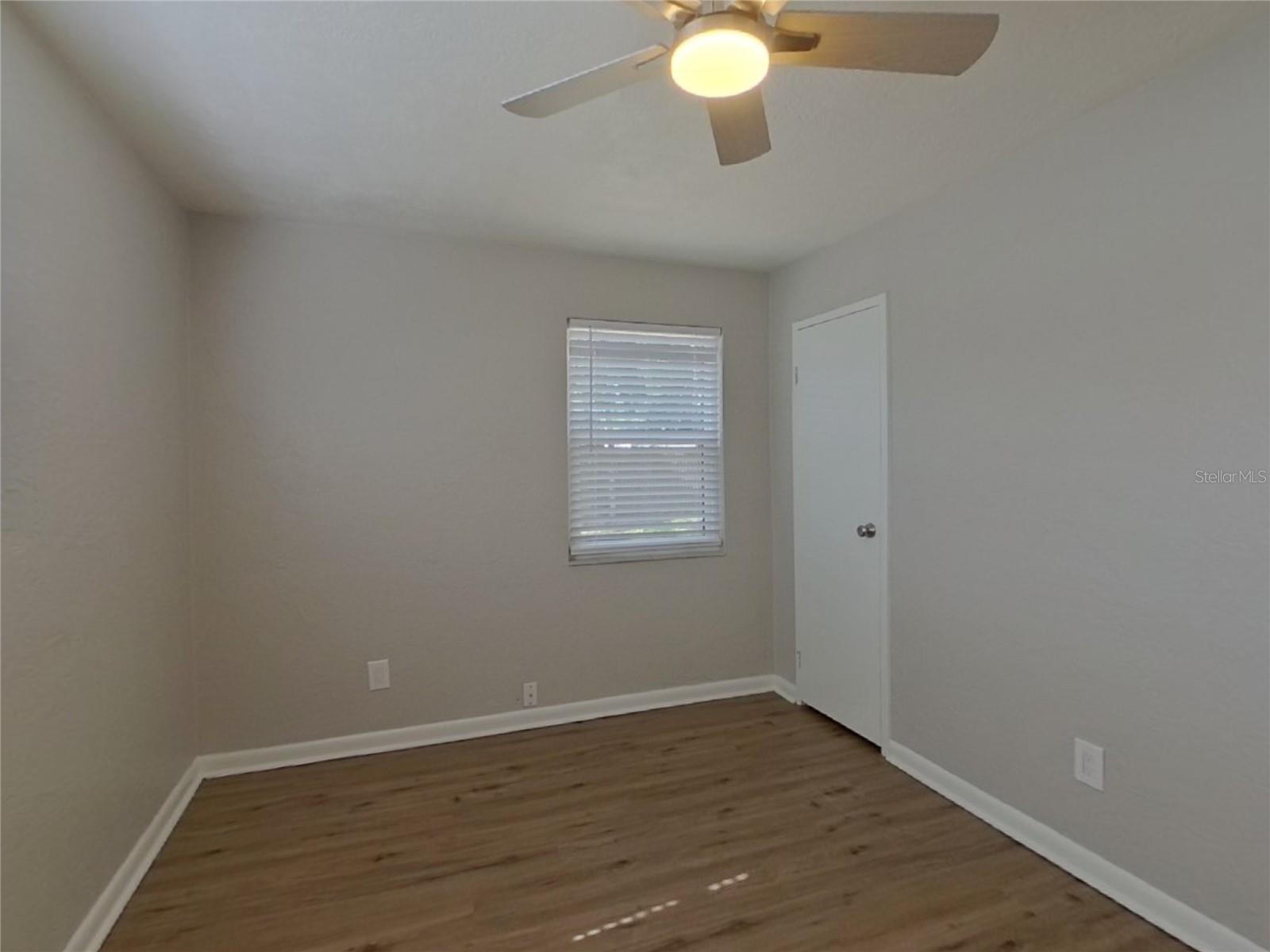 Image 11 of 16 For 7210 10th Avenue N