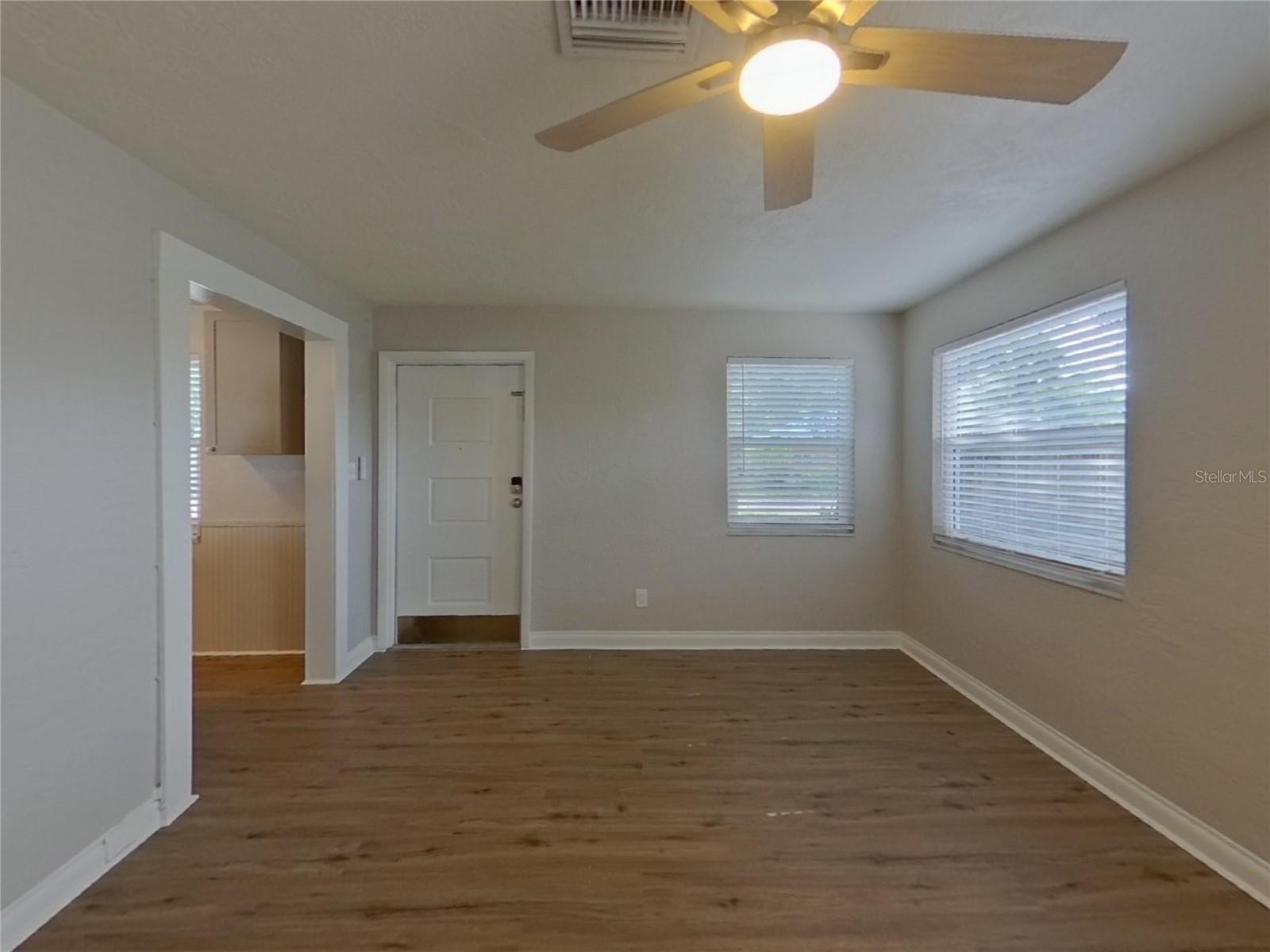 Image 3 of 16 For 7210 10th Avenue N