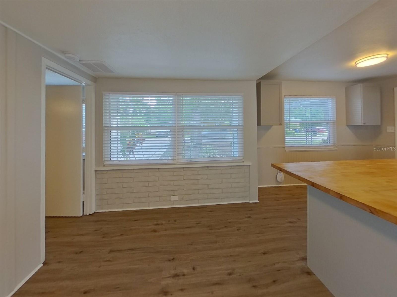 Image 6 of 16 For 7210 10th Avenue N