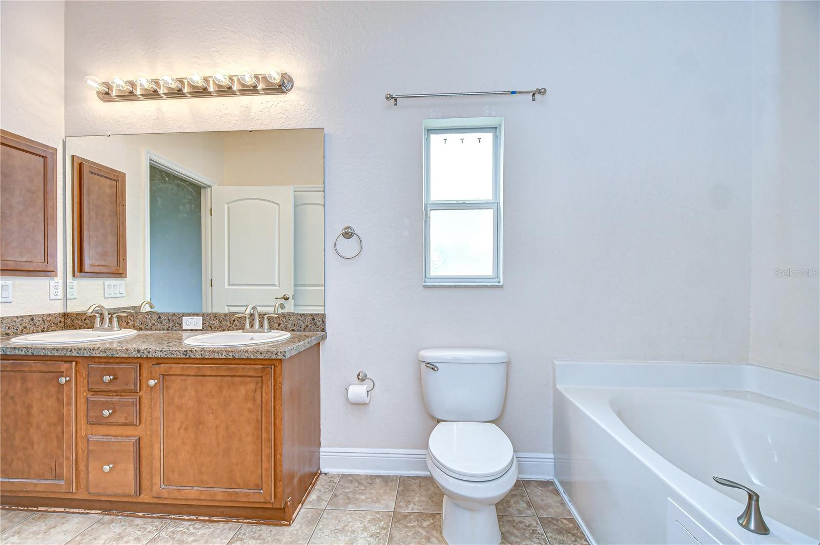 Image 36 of 72 For 10733 Standing Stone Drive