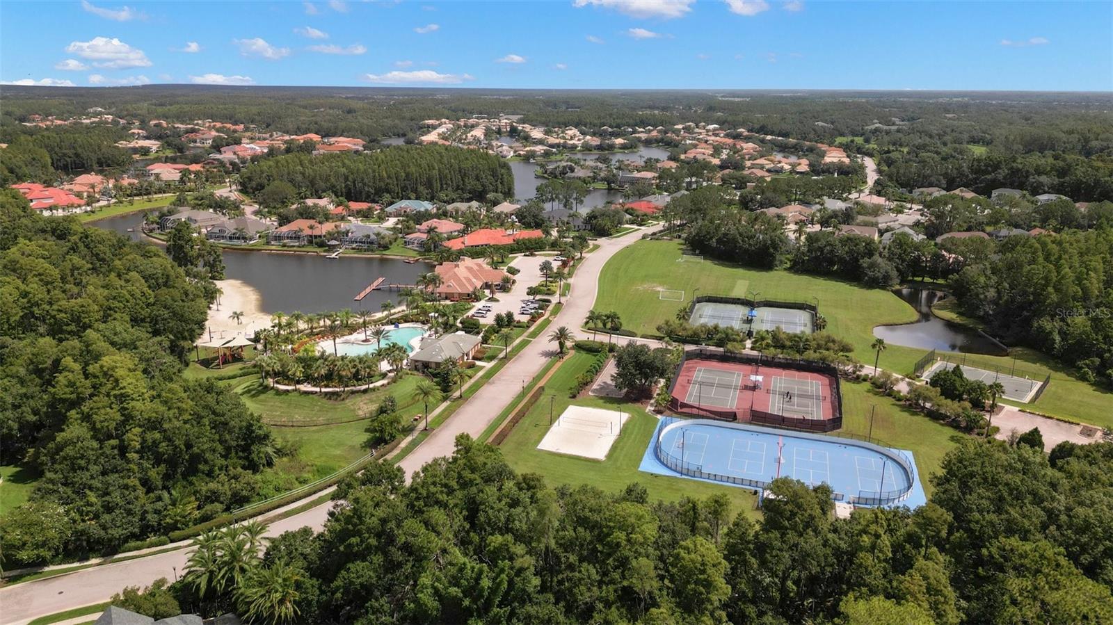 Image 23 of 31 For 17944 Cachet Isle Drive