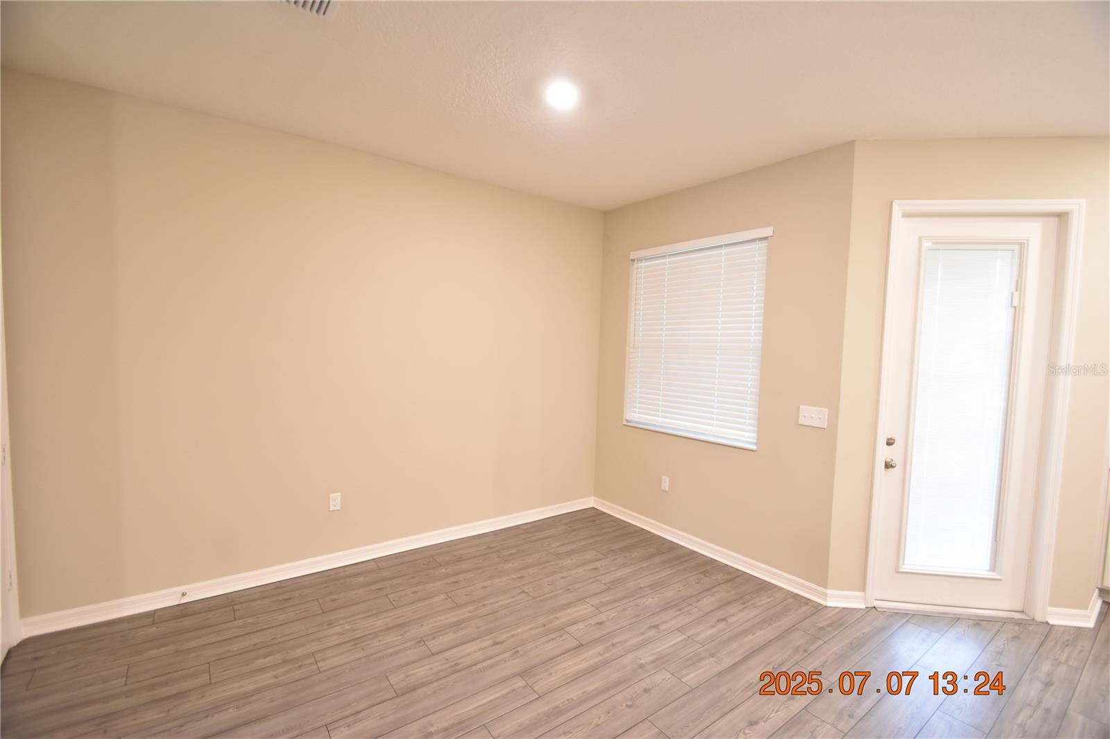 Image 24 of 51 For 11418 Cay Spruce Way