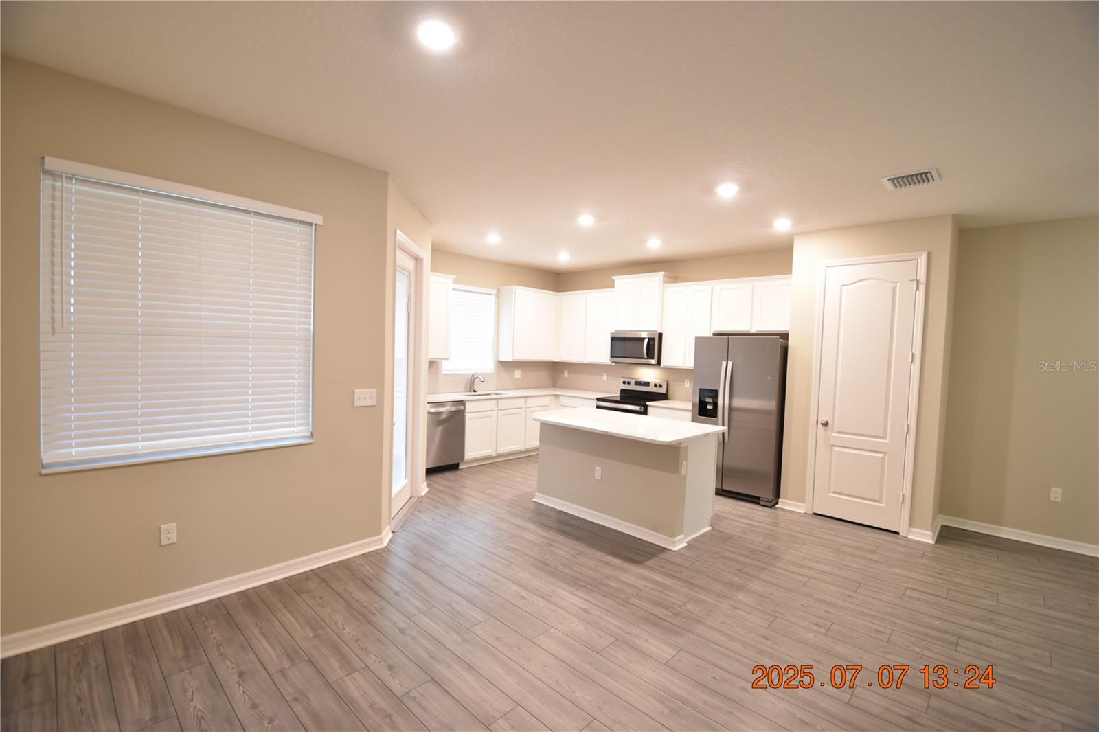 Image 27 of 51 For 11418 Cay Spruce Way