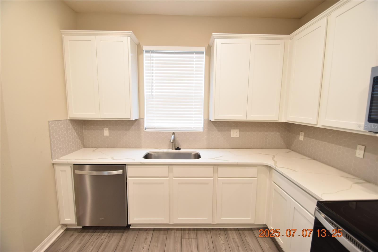 Image 31 of 51 For 11418 Cay Spruce Way