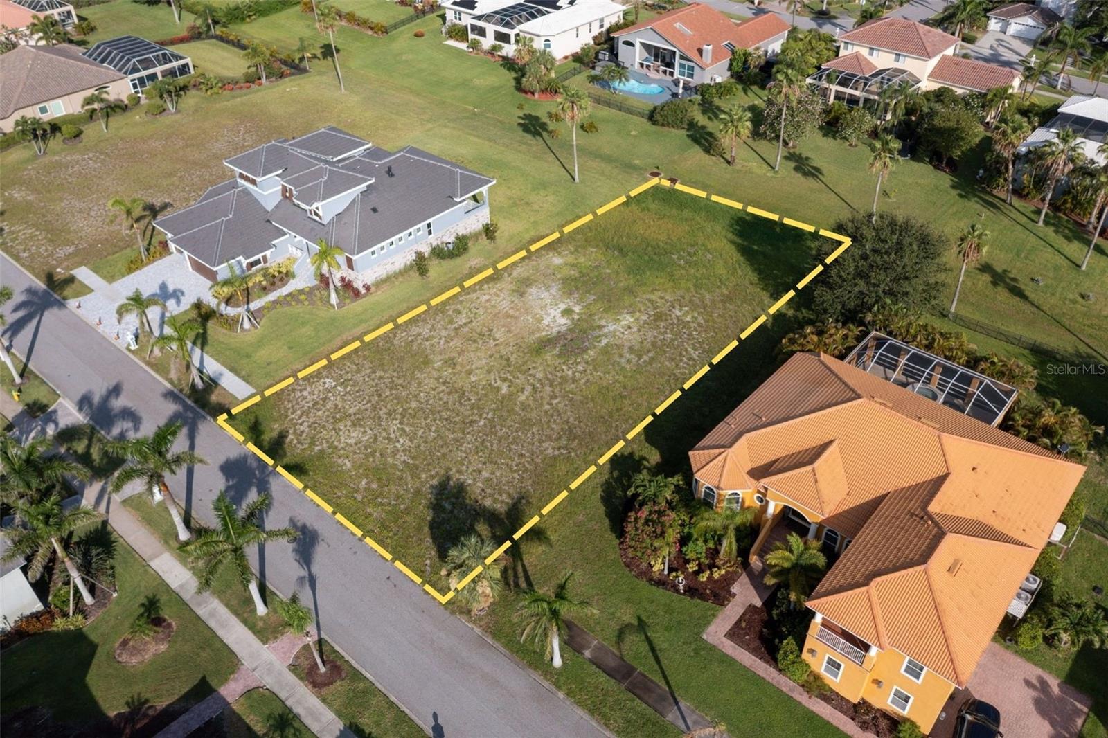 Image 12 of 16 For 6436 Rubia Circle