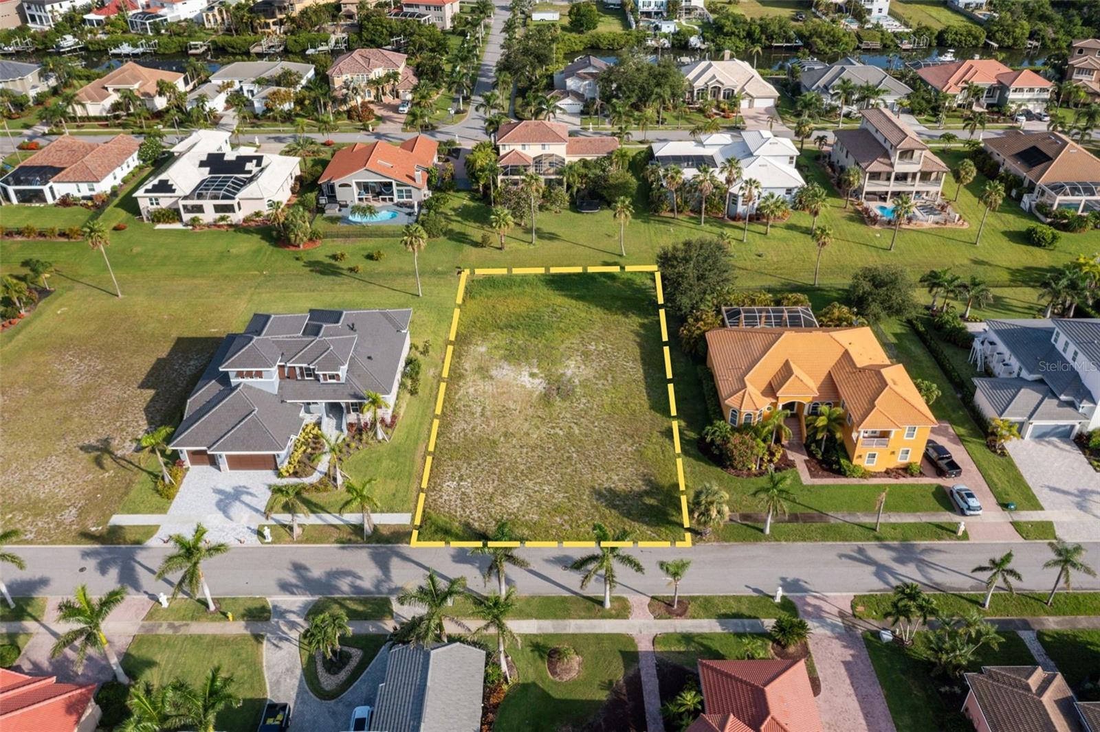 Image 3 of 16 For 6436 Rubia Circle