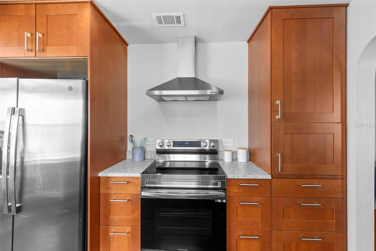 Image 13 of 34 For 434 40th Avenue N