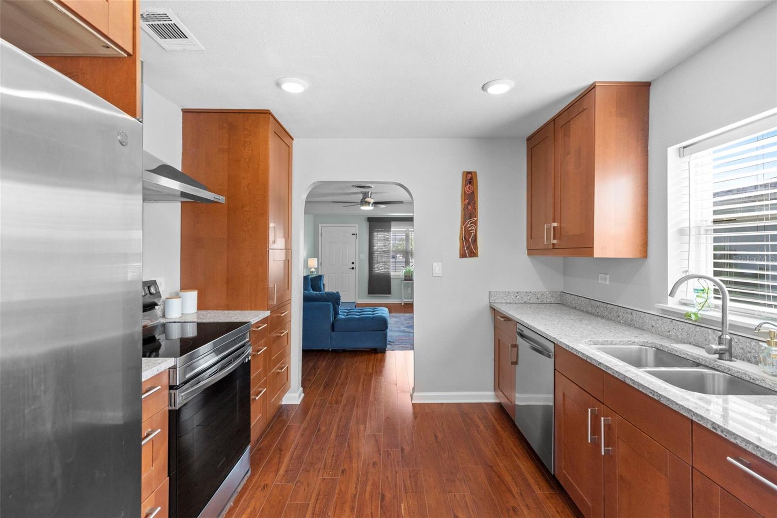 Image 15 of 34 For 434 40th Avenue N