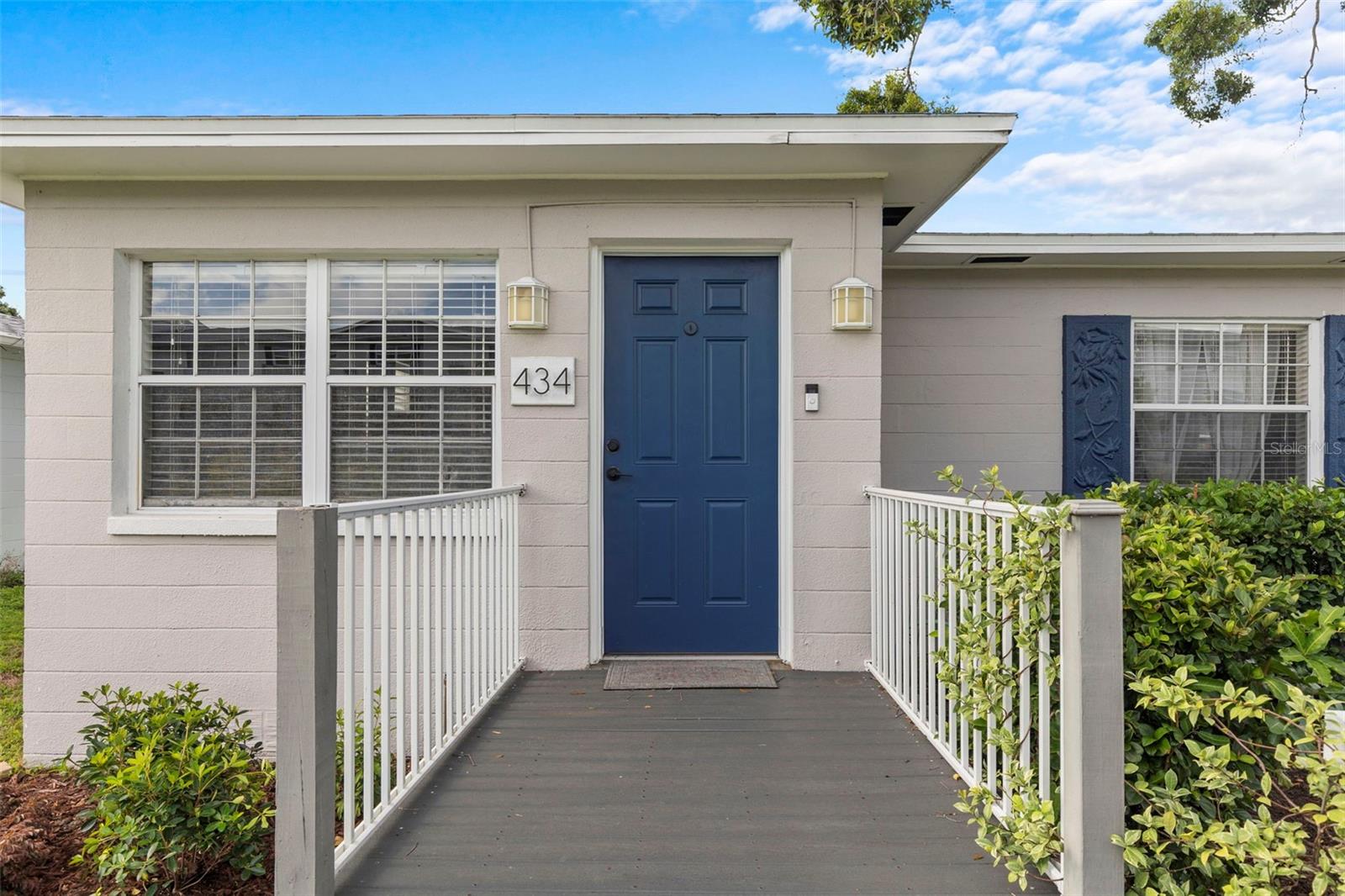 Image 2 of 34 For 434 40th Avenue N