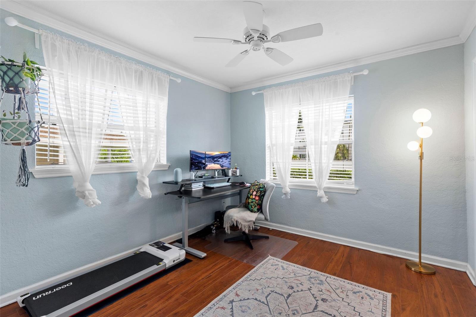 Image 21 of 34 For 434 40th Avenue N