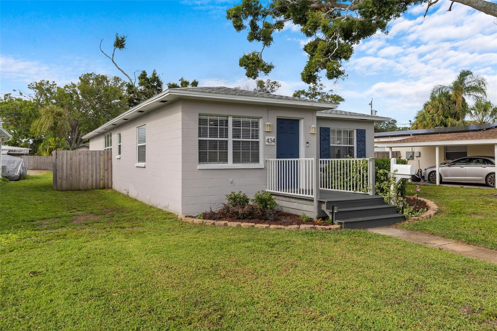 Image 4 of 34 For 434 40th Avenue N