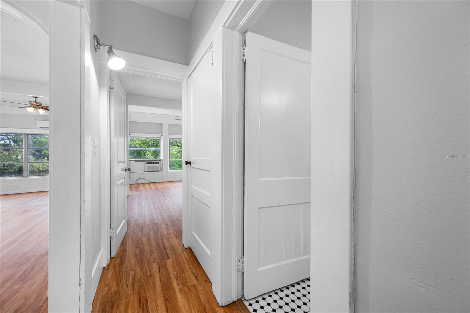 Image 20 of 31 For 714 Hollywood Street 5