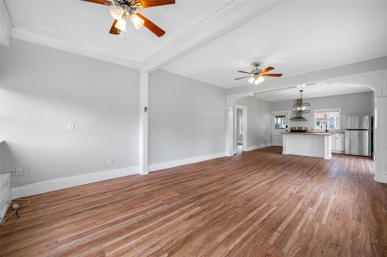 Image 4 of 31 For 714 Hollywood Street 5