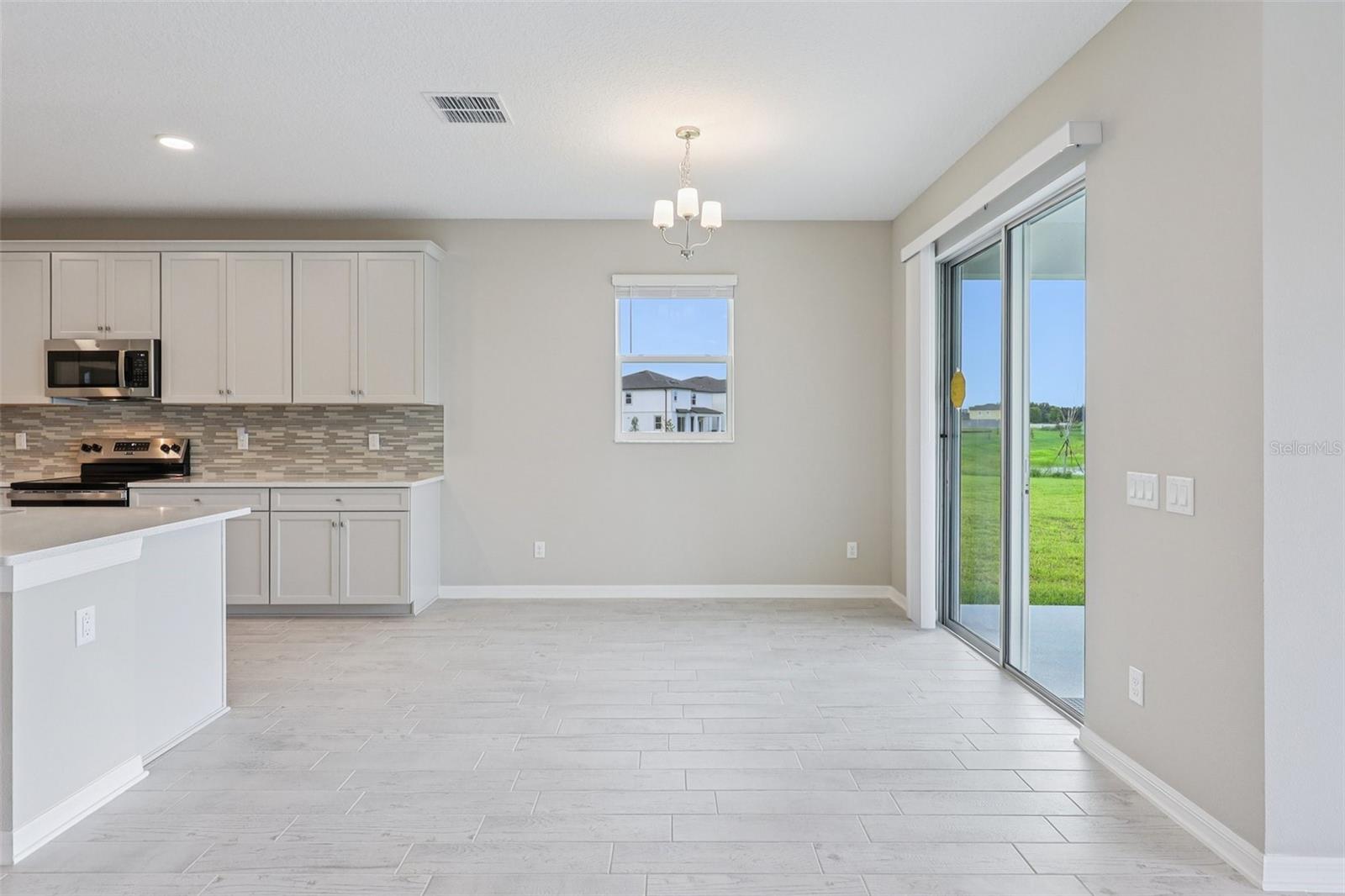 Image 11 of 48 For 38049 Copper Penny Court
