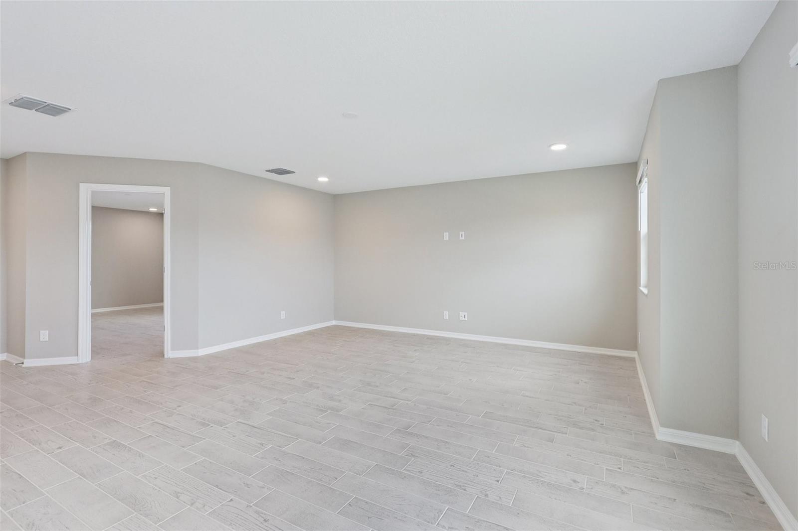 Image 21 of 48 For 38049 Copper Penny Court