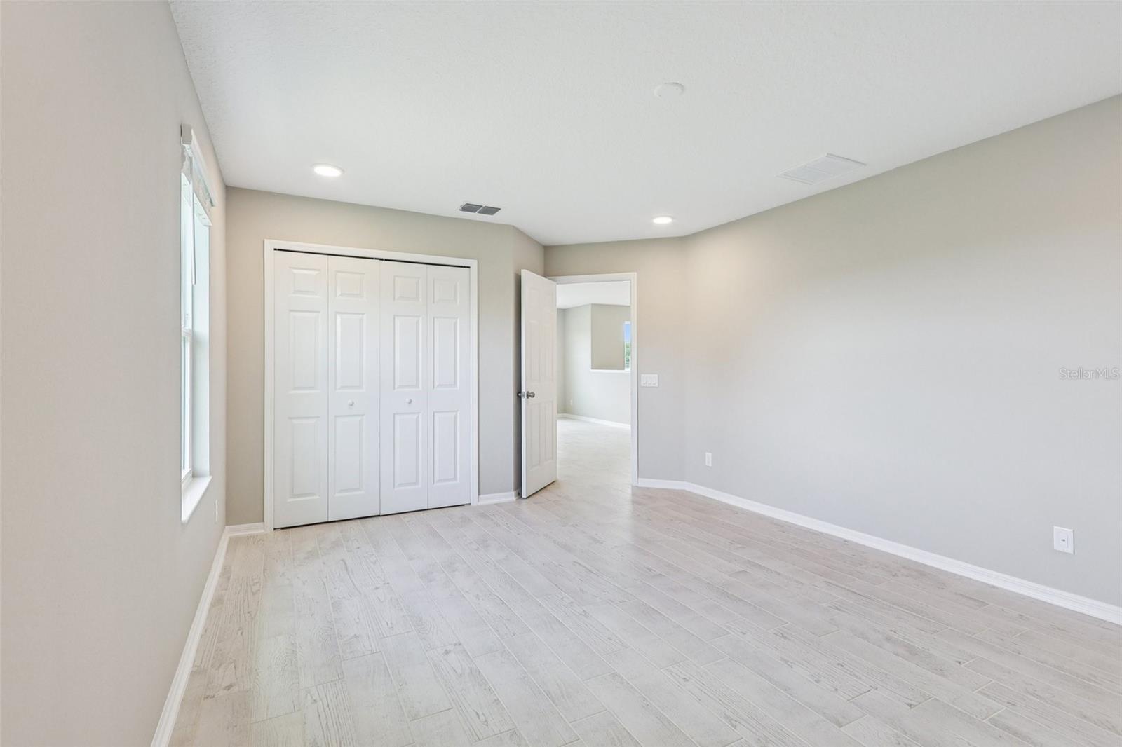 Image 31 of 48 For 38049 Copper Penny Court