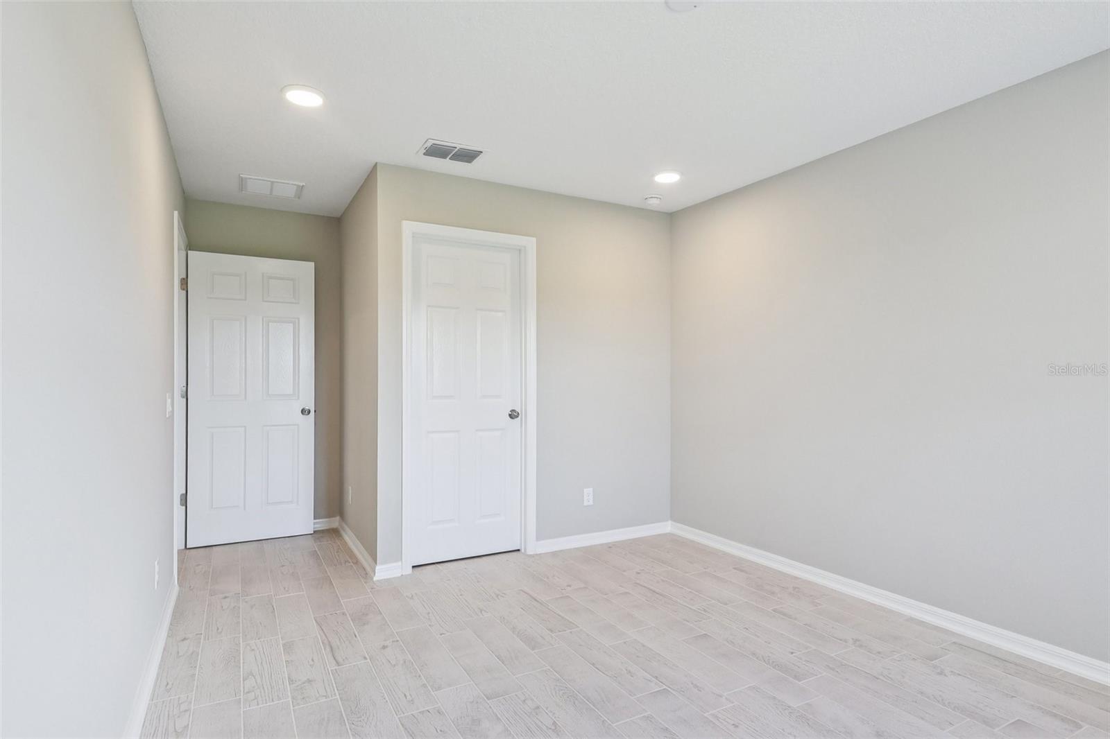 Image 36 of 48 For 38049 Copper Penny Court