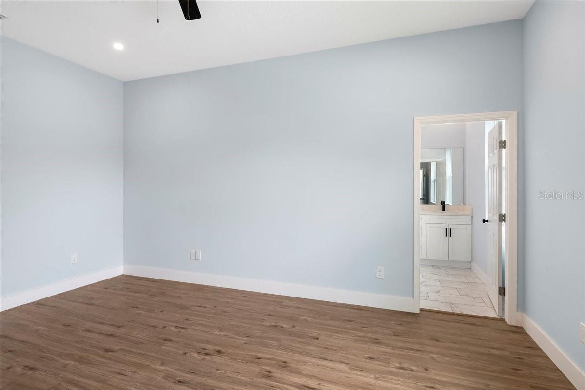 Image 14 of 27 For 6175 109th Avenue N