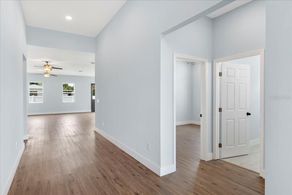 Image 4 of 27 For 6175 109th Avenue N