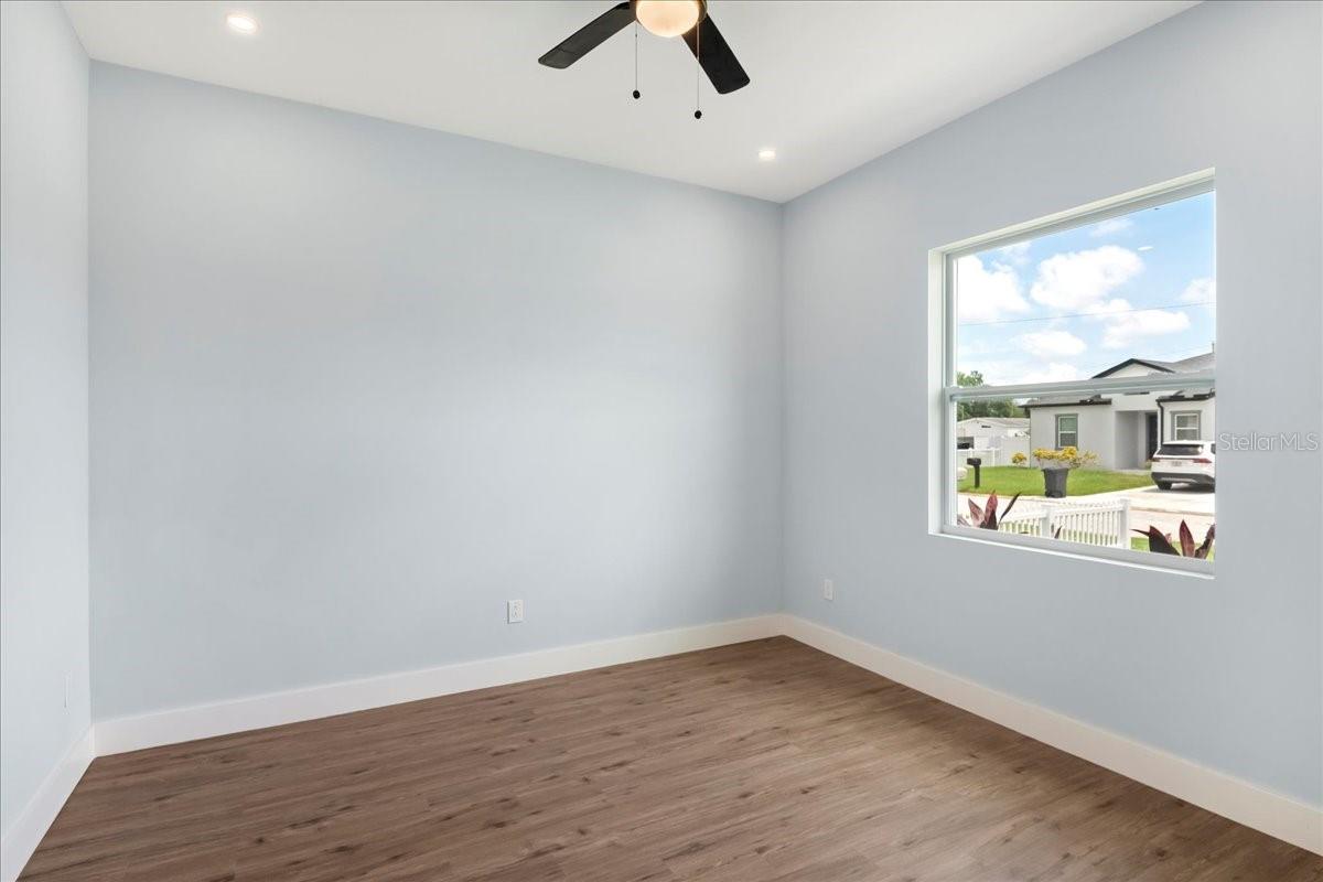 Image 5 of 27 For 6175 109th Avenue N