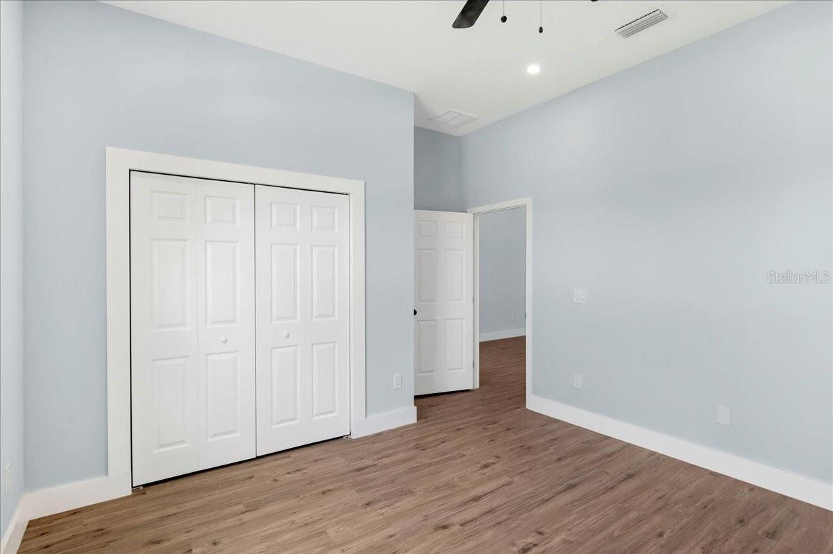 Image 6 of 27 For 6175 109th Avenue N