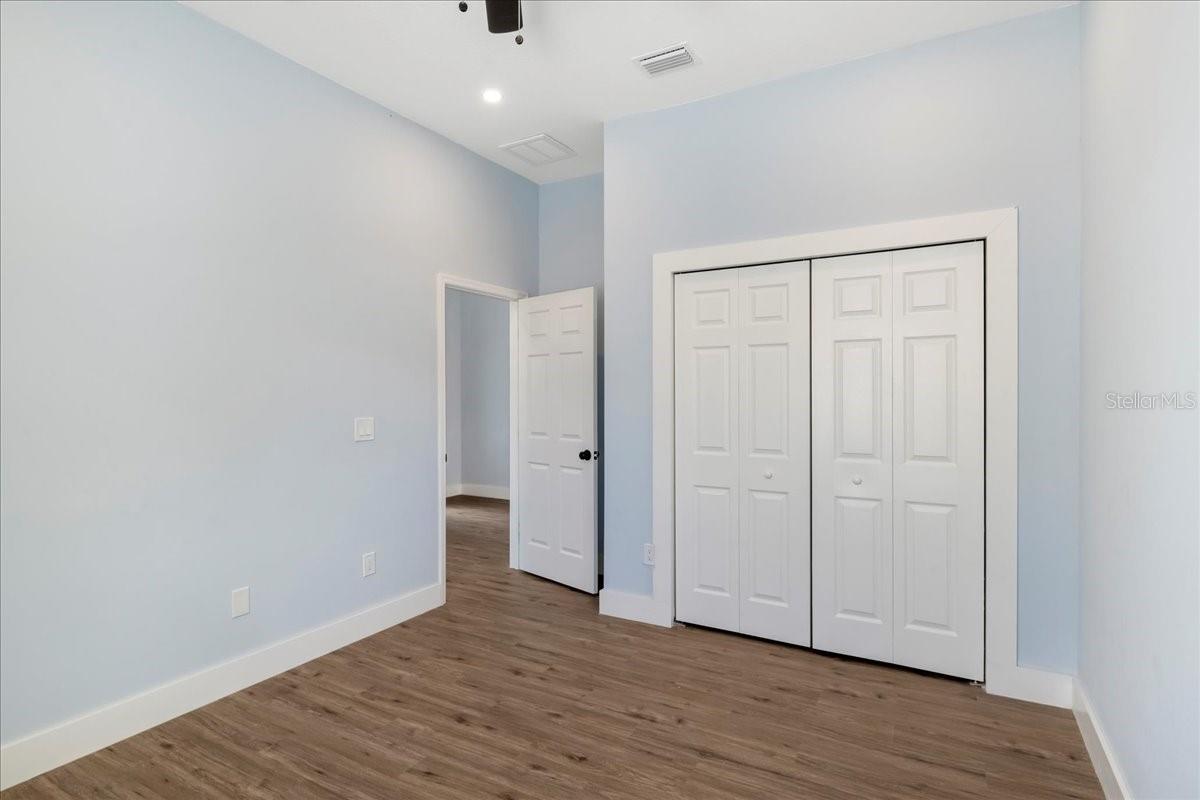 Image 9 of 27 For 6175 109th Avenue N