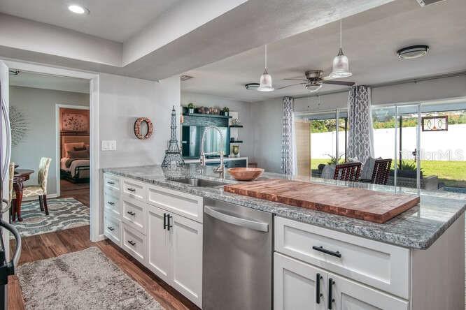 Image 13 of 32 For 14665 Crown Drive