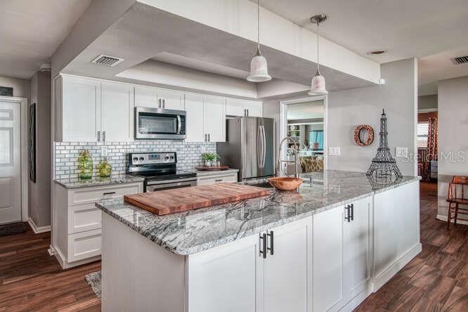 Image 15 of 32 For 14665 Crown Drive