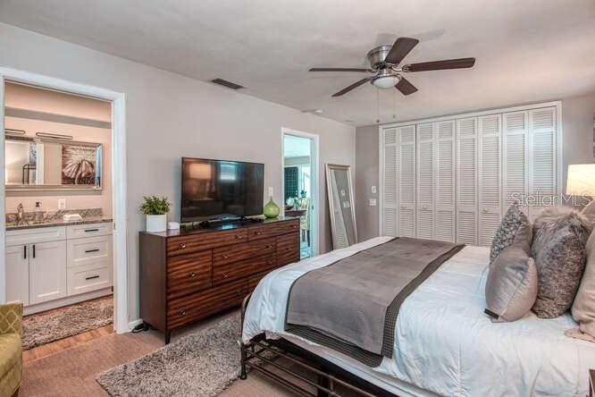 Image 19 of 32 For 14665 Crown Drive
