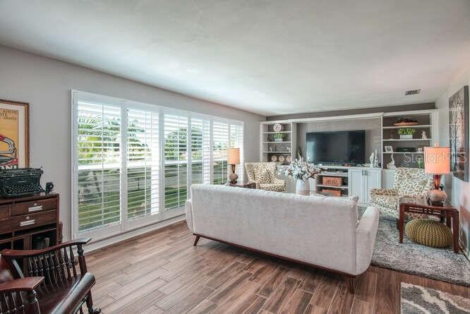 Image 6 of 32 For 14665 Crown Drive