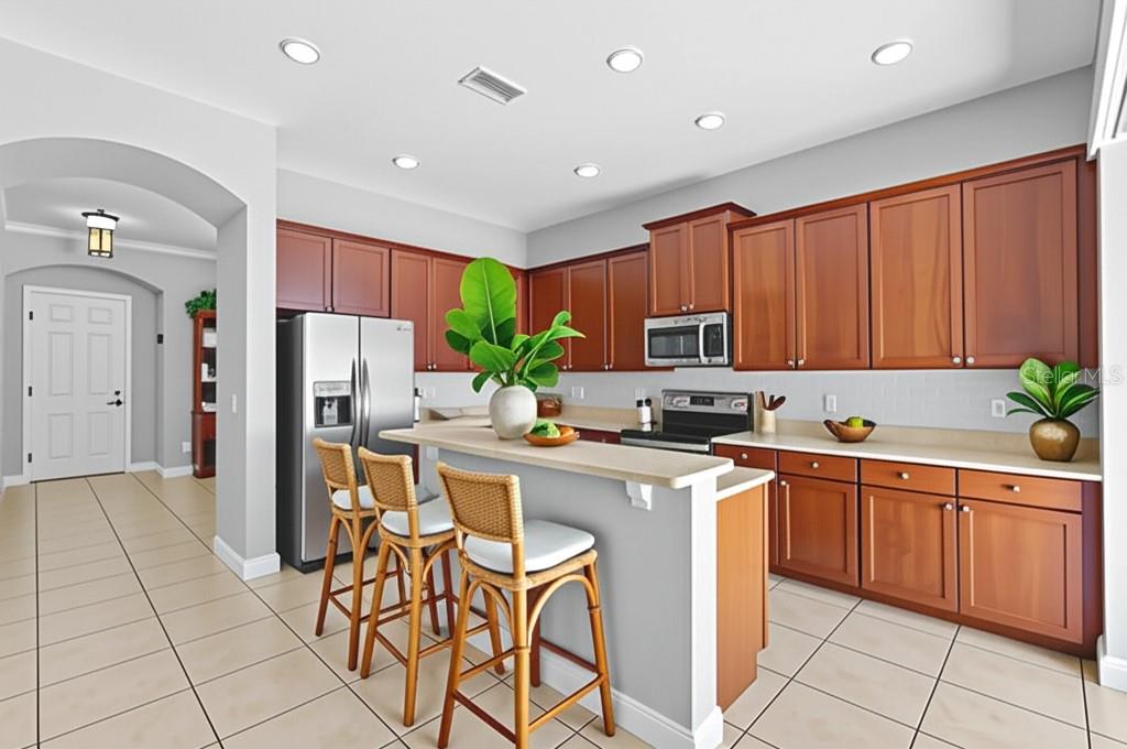 Image 4 of 67 For 7608 West Shore Boulevard