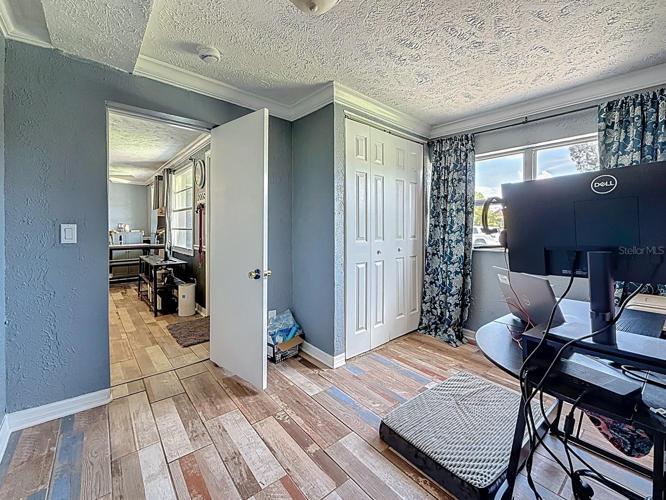 Image 31 of 84 For 2625 46th Avenue N