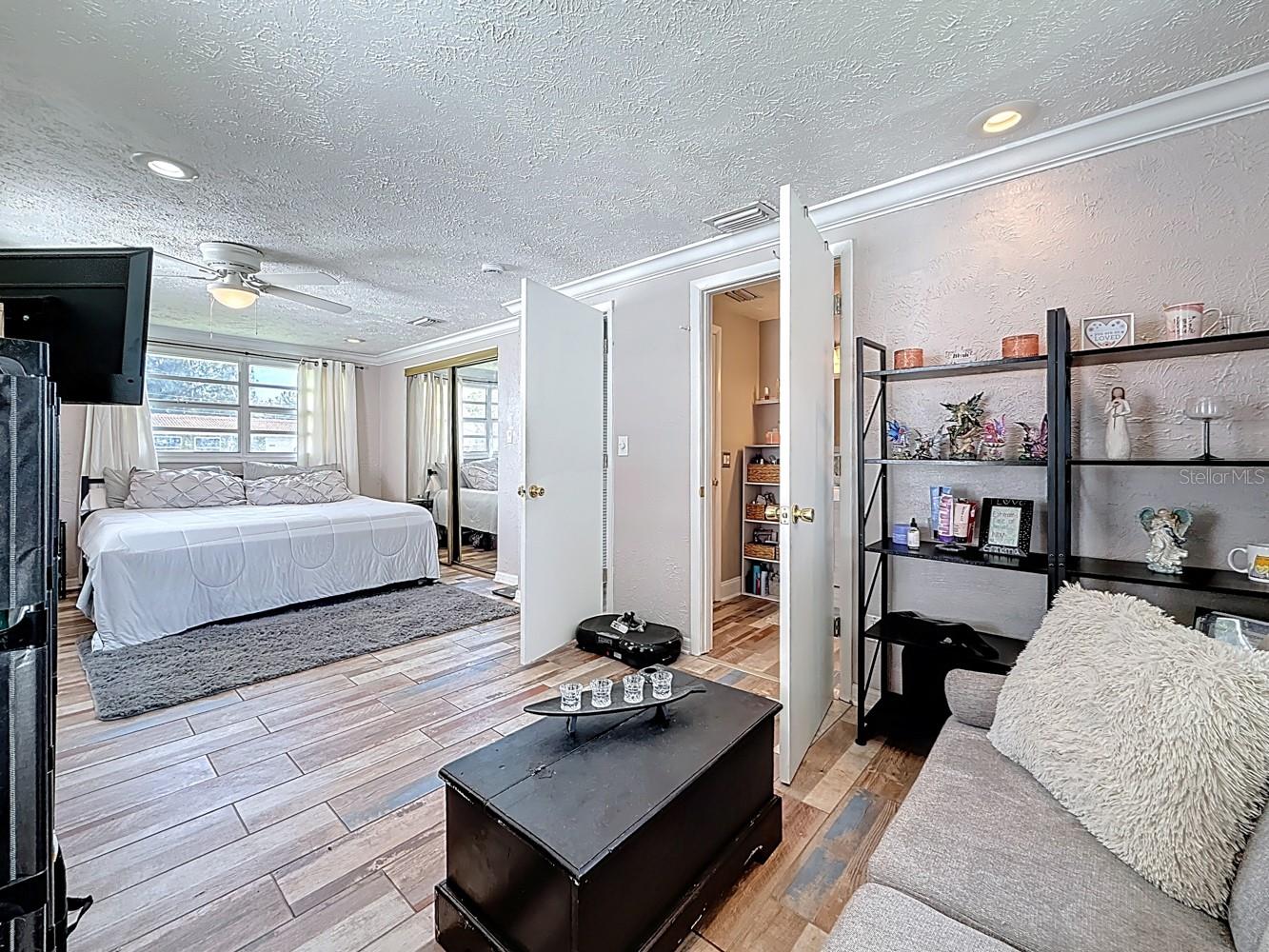 Image 39 of 84 For 2625 46th Avenue N