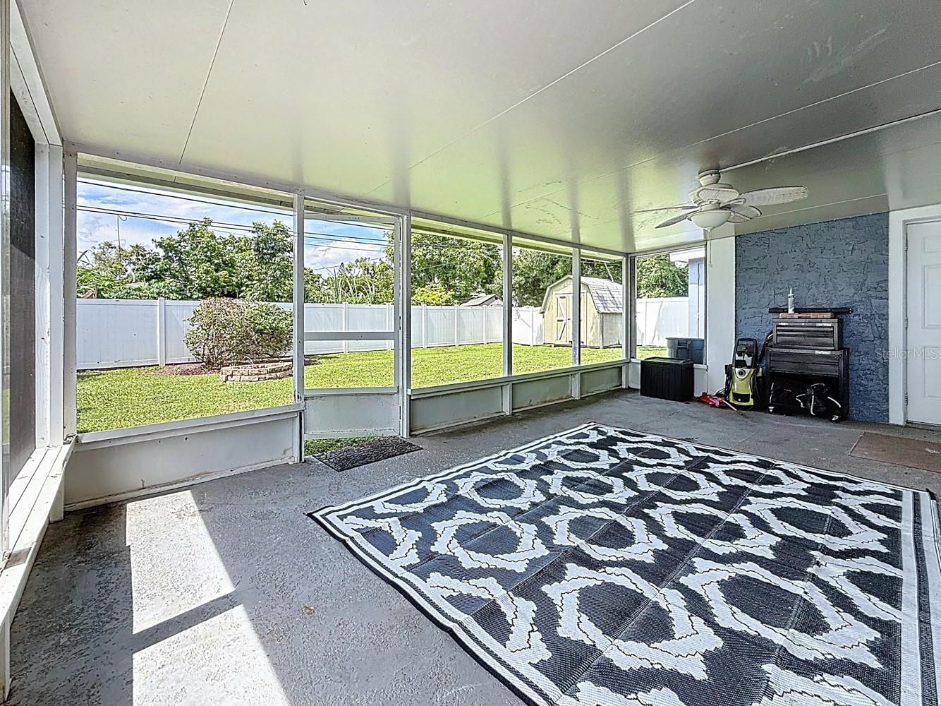 Image 50 of 84 For 2625 46th Avenue N