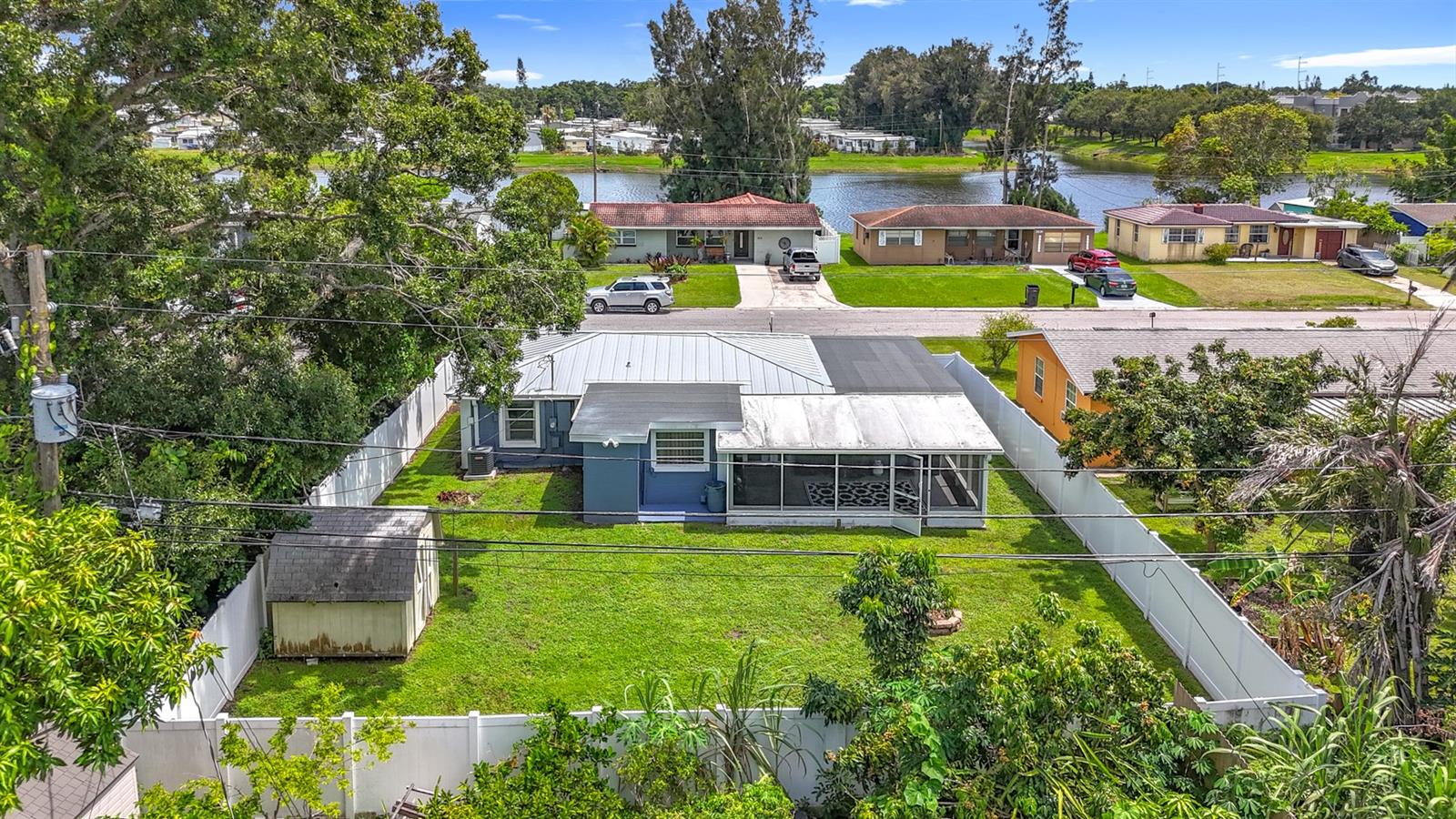 Image 58 of 84 For 2625 46th Avenue N