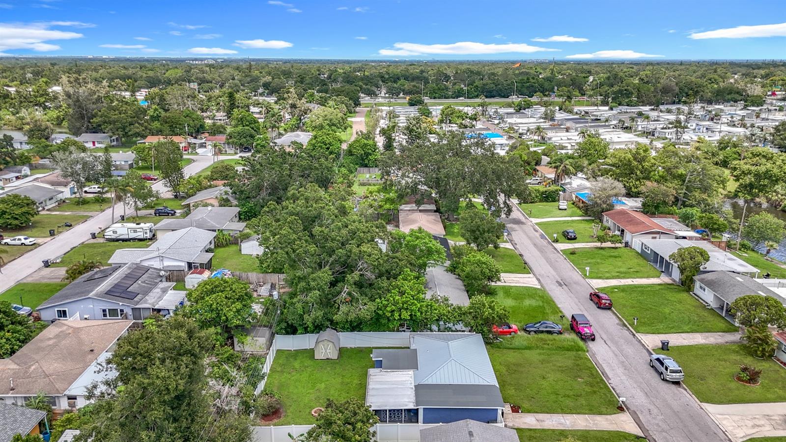 Image 62 of 84 For 2625 46th Avenue N