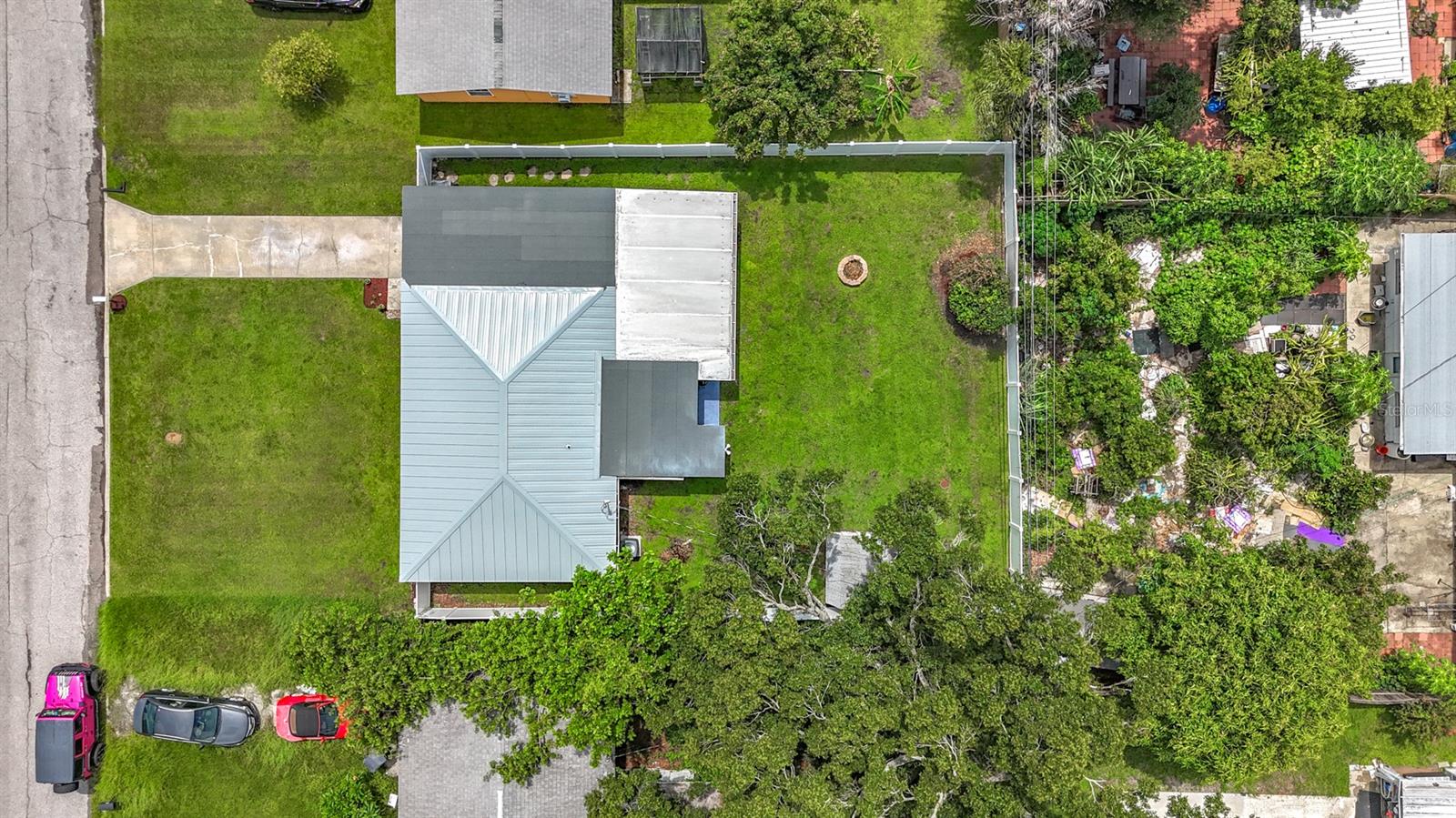 Image 76 of 84 For 2625 46th Avenue N