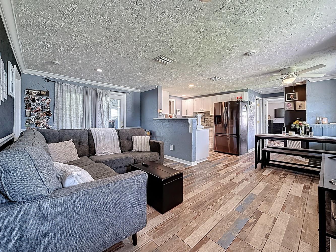 Image 9 of 84 For 2625 46th Avenue N