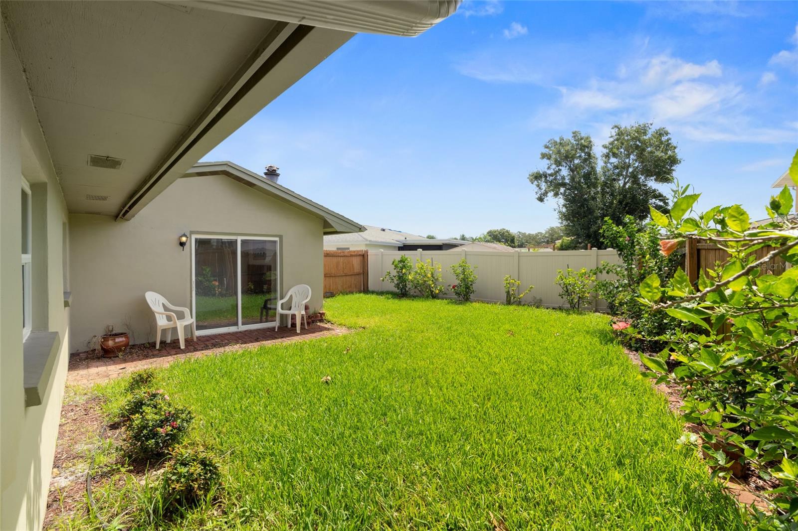 Image 13 of 24 For 1811 Hibiscus Court S