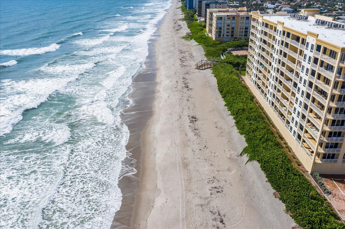 Image 3 of 58 For 1025 Highway A1a  406