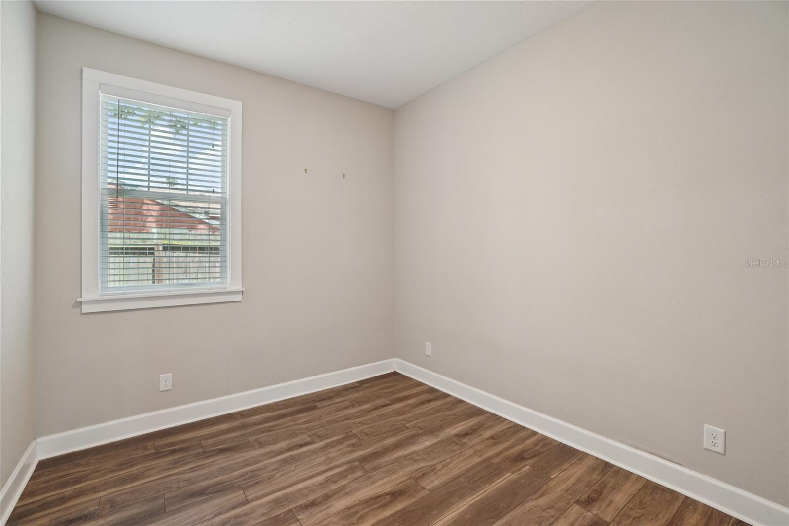 Image 15 of 21 For 3509 4th Avenue N