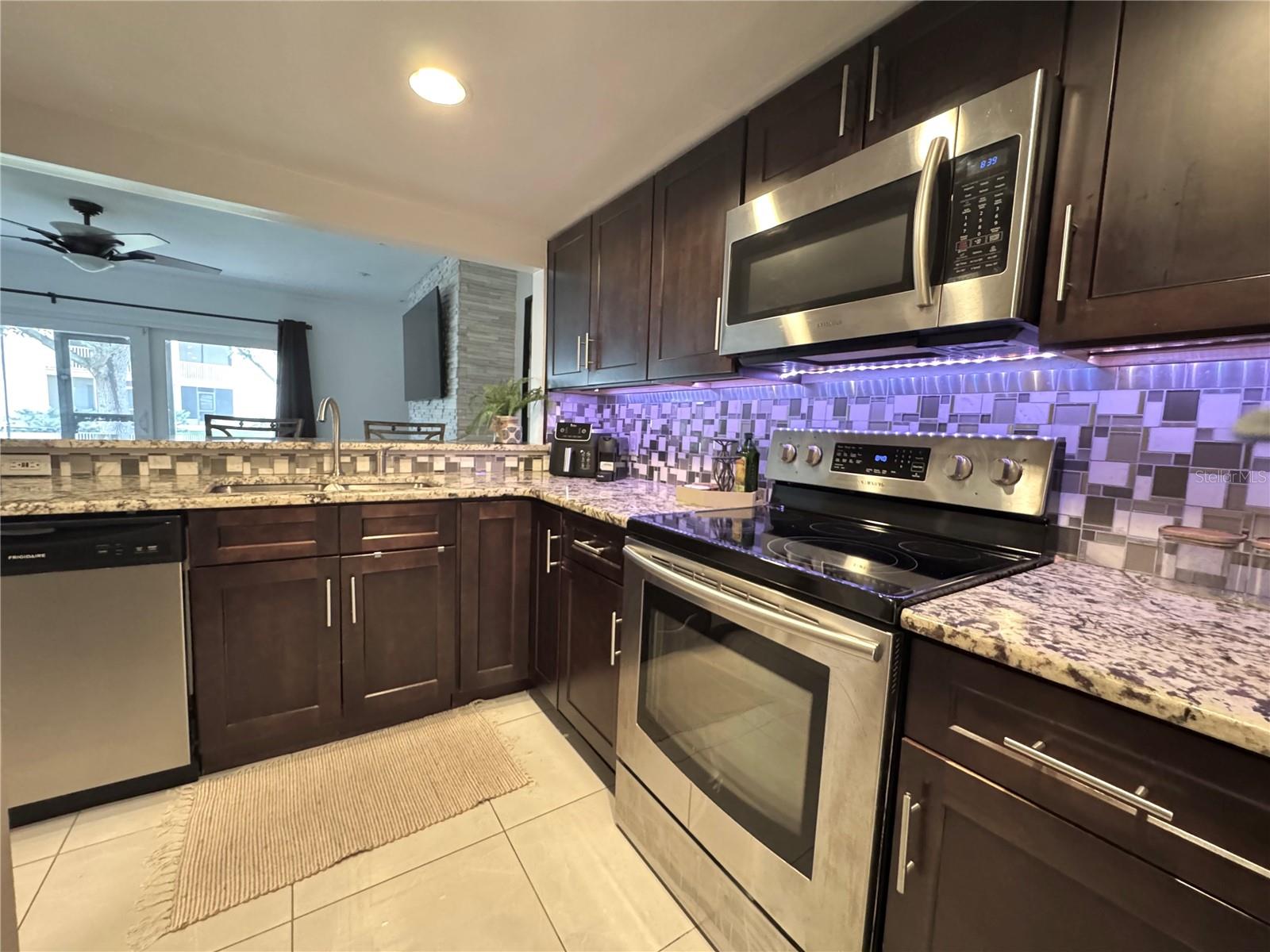Image 10 of 40 For 783 99th Avenue N 104