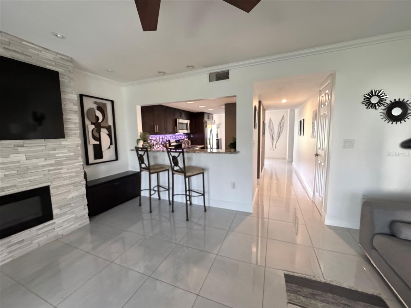 Image 7 of 40 For 783 99th Avenue N 104