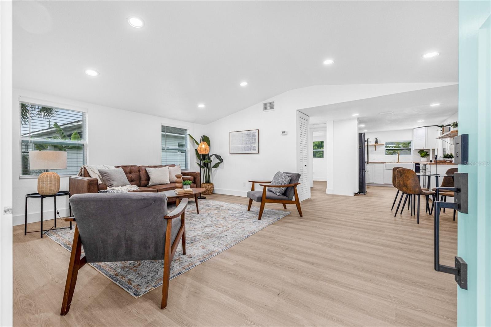 Image 5 of 27 For 5355 67th Street N