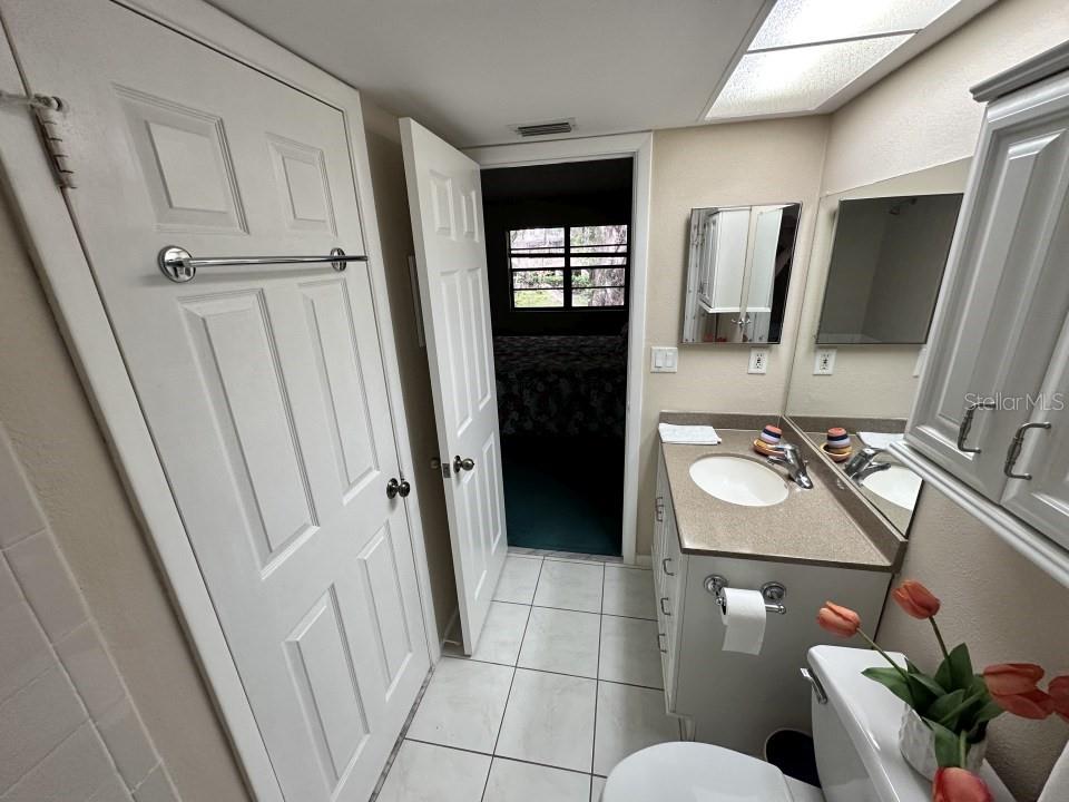 Image 10 of 31 For 3034 Eastland Boulevard D206