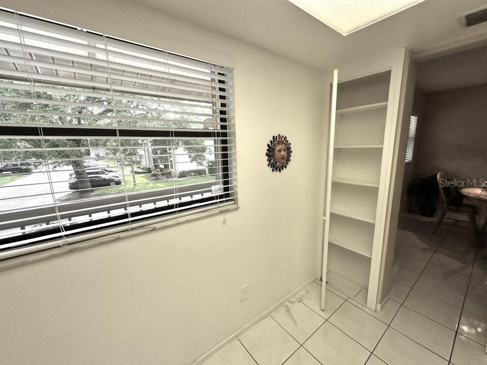 Image 7 of 31 For 3034 Eastland Boulevard D206