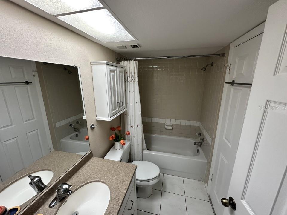 Image 9 of 31 For 3034 Eastland Boulevard D206