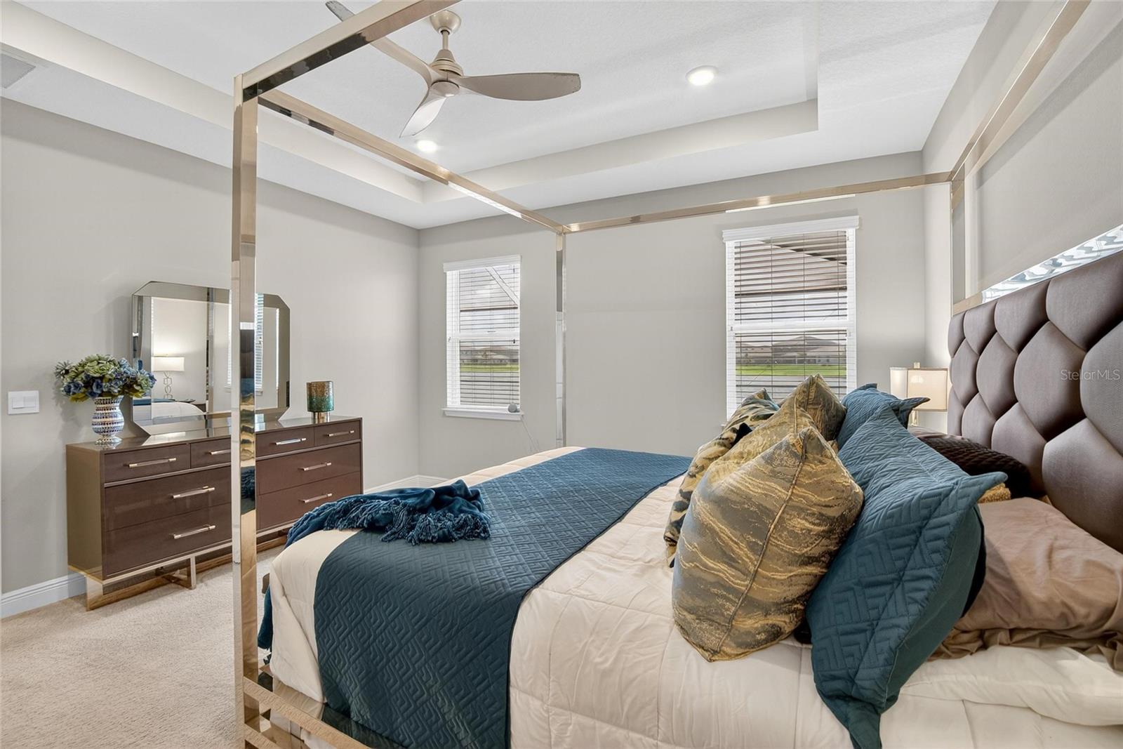 Listing photo id 18 for 5657 Hawks Cay Street